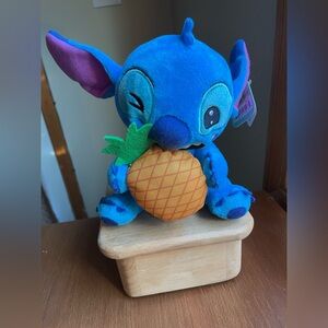 NWT Disney Stitch Feed Me Plush Toy with Pineapple 6"